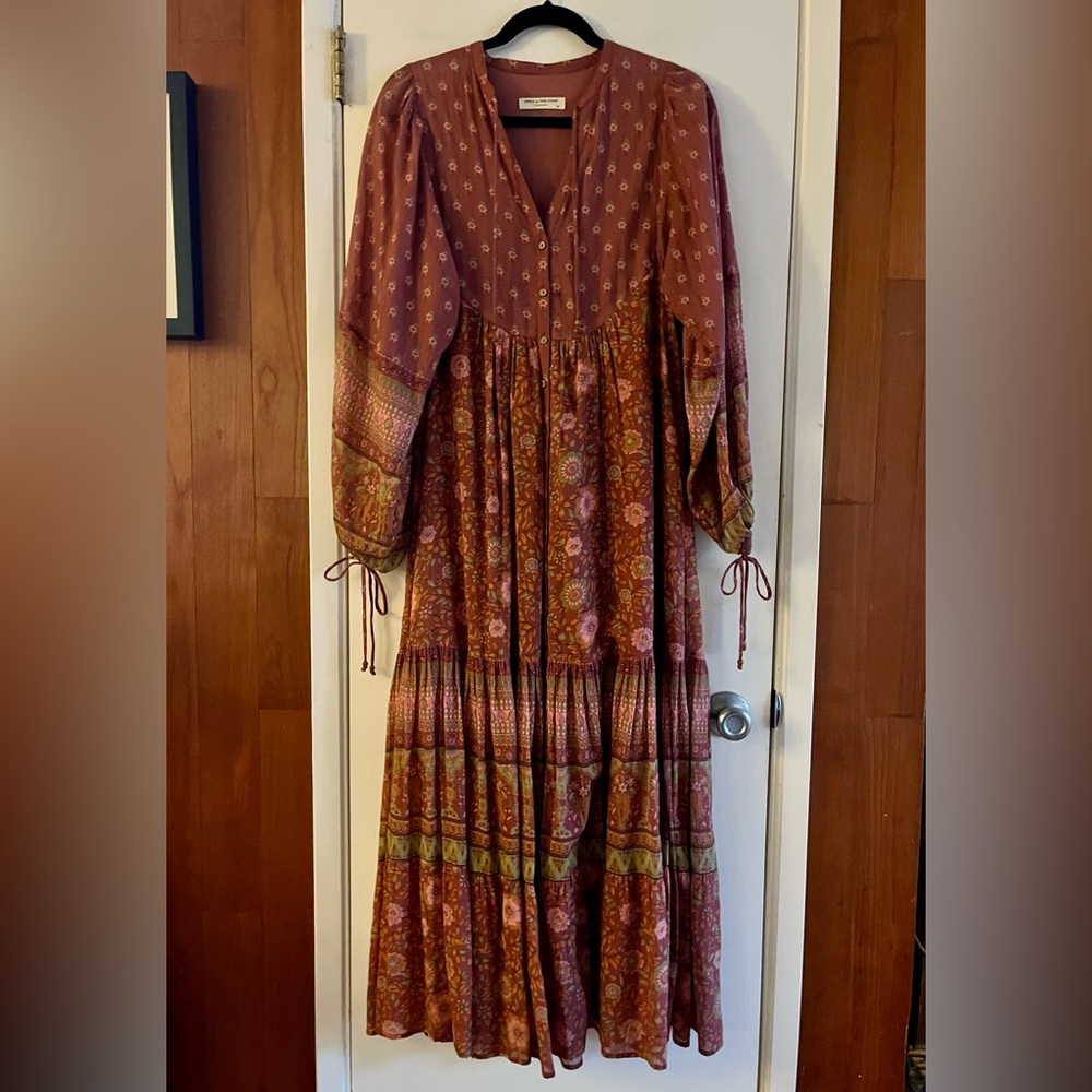 Spell & The Gypsy Utopia Gown Berry - Picture 2 of 11